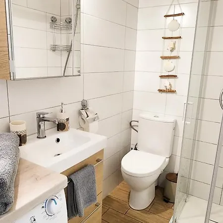 Studio- Mont Boron, Piscine Sur La *